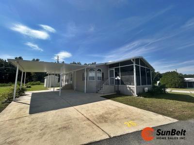 Photo 2 of 37 of home located at 2450 SW 38th Avenue Lot 25 Ocala, FL 34474