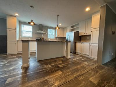 Photo 5 of 26 of home located at 140 Lee Road 2166 Salem, AL 36874