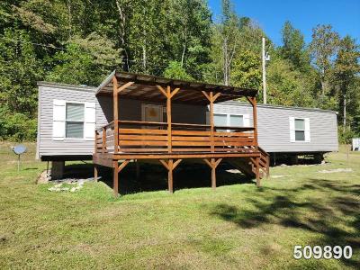 Mobile Home at 111 Buzzard Fork Rd Jackson, KY 41339