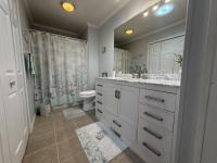 2005 ADRI H8483 Mobile Home