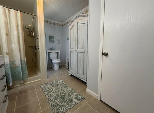 2005 ADRI H8483 Mobile Home
