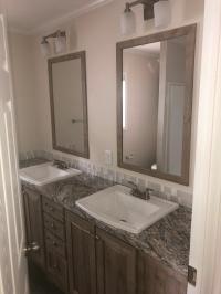 2021 Clayton Homes Inc Community Series Mobile Home