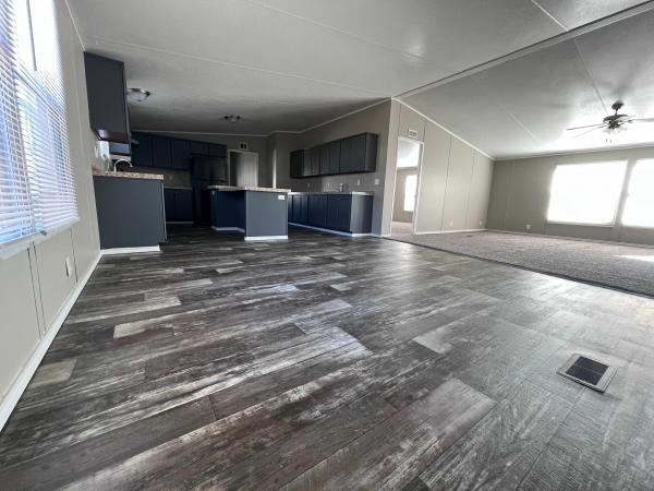 2007 Clayton Homes Inc Colonial Mobile Home