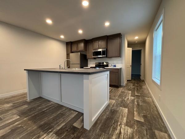 2024 Clayton 81SRH16763A Mobile Home
