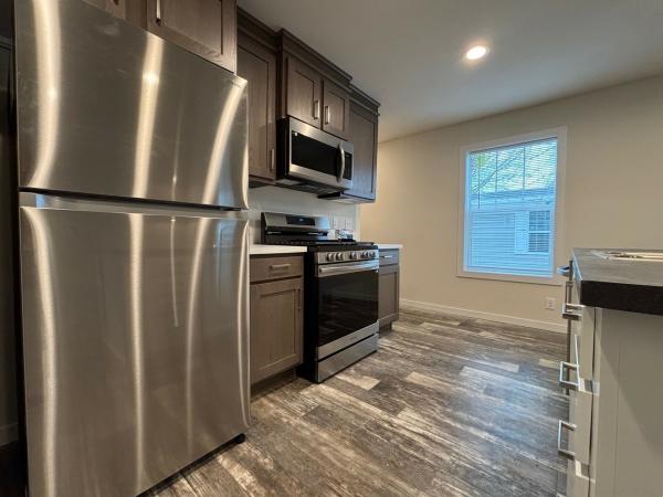 2024 Clayton 81SRH16763A Mobile Home