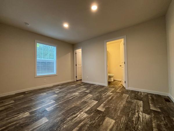 2024 Clayton 81SRH16763A Mobile Home