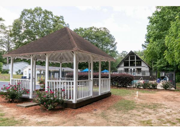 2004 Fleetwood Beacon Hill Mobile Home