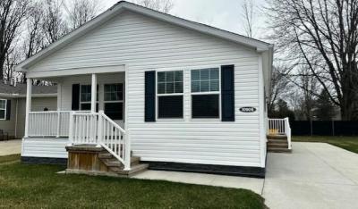 Photo 5 of 15 of home located at 10909 Lambelle Crt Lot 88 Fair Haven, MI 48023