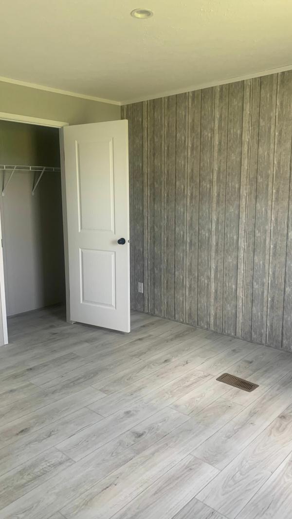 Photo 1 of 2 of home located at 1001 Mayflower Road #371 South Bend, IN 46619