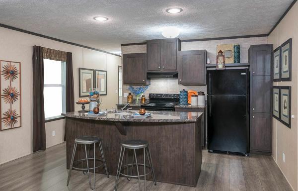 Photo 1 of 2 of home located at 16698 Fall River Drive Lot 474 Holly, MI 48442