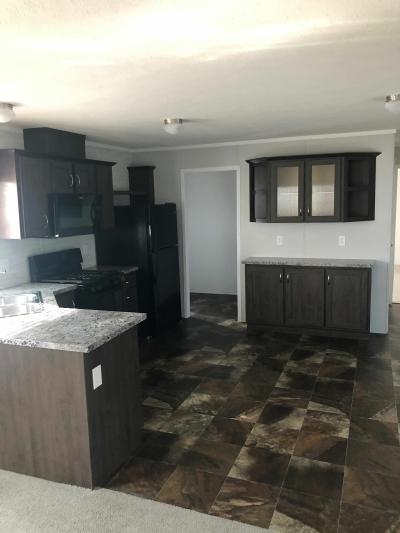 Mobile Home at 39125 Bay View Lot 161 New Boston, MI 48164