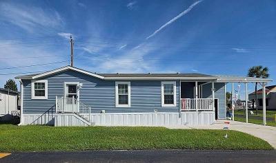 Mobile Home at 900 9th Ave E Palmetto, FL 34221