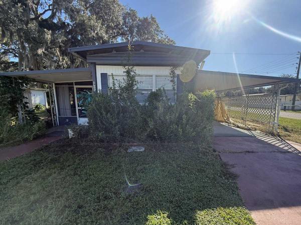 Photo 1 of 2 of home located at 4732 Lakeside Drive Zephyrhills, FL 33542