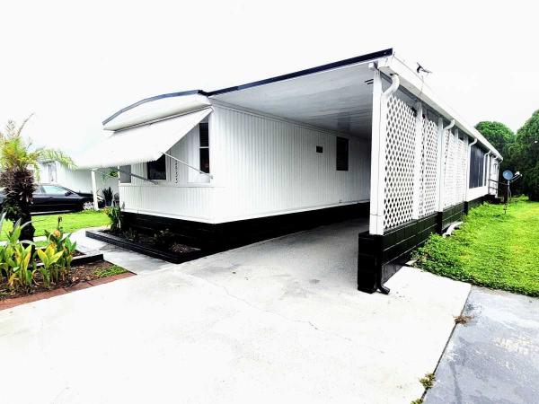 Photo 1 of 2 of home located at 2533 Hickoc Pl Kissimmee, FL 34741