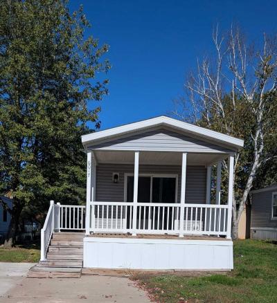 Mobile Home at 6017 Edgewood Dr NE Ham Lake, MN 55304