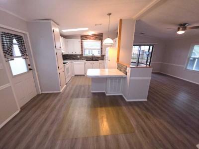 Photo 2 of 8 of home located at 11821 Bristol Ln #111 New Port Richey, FL 34654