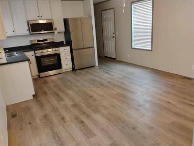 Photo 3 of 16 of home located at 106 E Sassafras Dr Morton, IL 61550