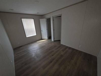 Photo 4 of 11 of home located at 107 Willow Oak Dr Morton, IL 61550