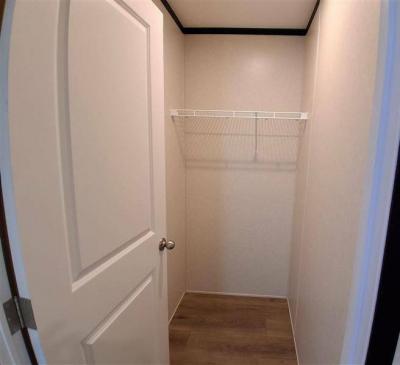 Photo 4 of 12 of home located at 115 Willow Oak Dr, Morton, IL 61550