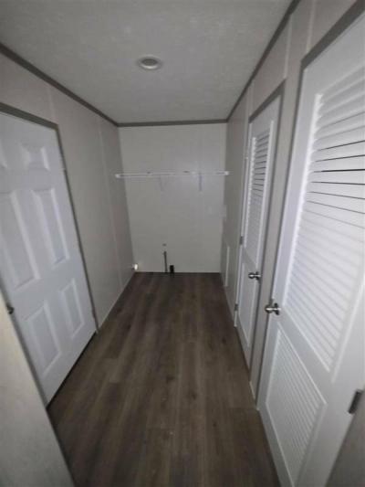 Photo 5 of 23 of home located at 219 Willow Oak Dr Morton, IL 61550