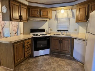 Photo 3 of 8 of home located at 291 Quail Run North Grand Rapids, MI 49508