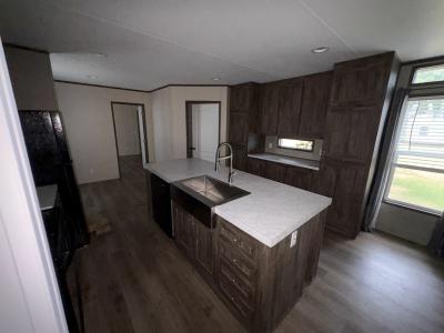 Photo 4 of 22 of home located at 22084 Interstate 10 Vidor, TX 77662