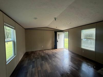 Photo 2 of 16 of home located at 1645 Leesburg Road Pelahatchie, MS 39145