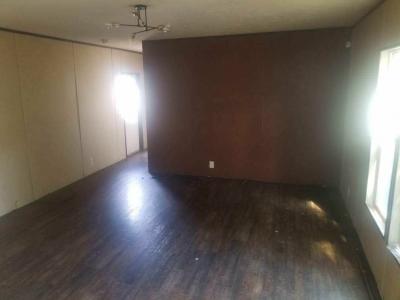 Photo 3 of 16 of home located at 325 Ewan Street Clarendon, AR 72029