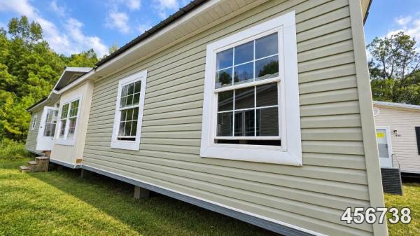 Photo 1 of 2 of home located at Columbus Mobile Home Broker I Po Box 9647 Columbus, MS 39705