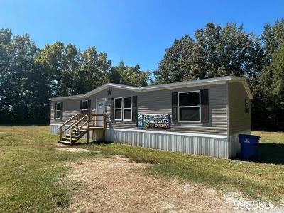 Mobile Home at 320 Alexander St Bradford, TN 38316
