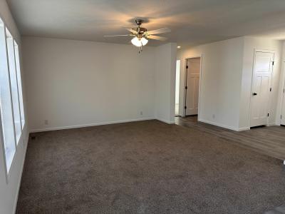 Photo 4 of 8 of home located at 1891 Evergreen Lane Ypsilanti, MI 48198