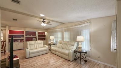 Photo 2 of 18 of home located at 813 E Norman St Lady Lake, FL 32159
