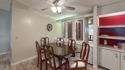 Photo 5 of 18 of home located at 813 E Norman St Lady Lake, FL 32159