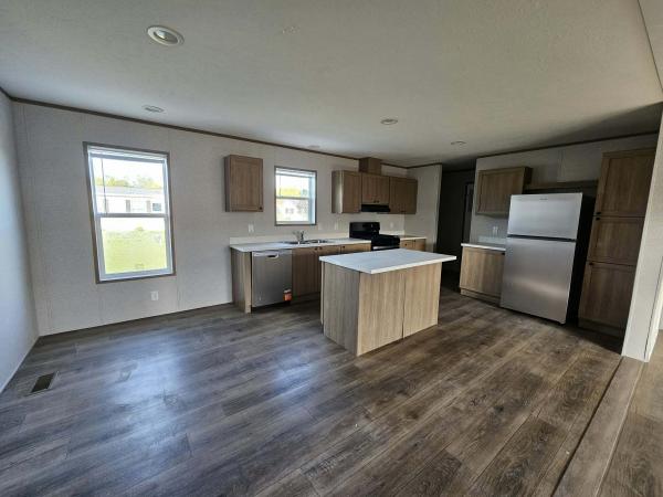 Photo 1 of 2 of home located at 6243 Lakeview South Lot Ls6243 Saginaw, MI 48603