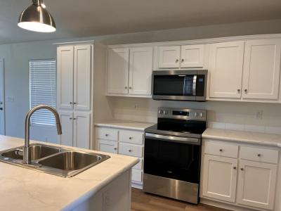 Photo 5 of 19 of home located at 2501 W Wickenburg Way Sp Lot 357 Wickenburg, AZ 85390