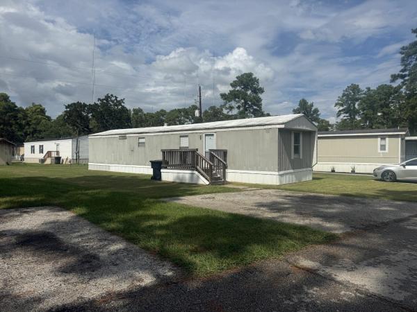 Photo 1 of 2 of home located at 14022 Walters Rd Lot #8063 Houston, TX 77014