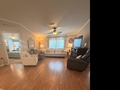 Photo 4 of 13 of home located at 266 Marianna Drive Auburndale, FL 33823