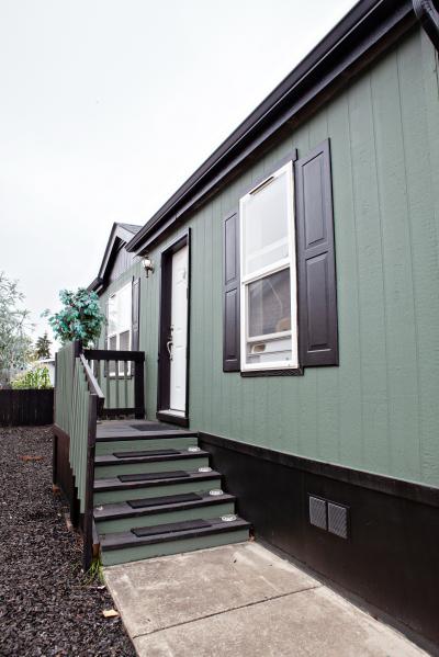 Photo 3 of 16 of home located at 1699 N. Terry #397 Eugene, OR 97402