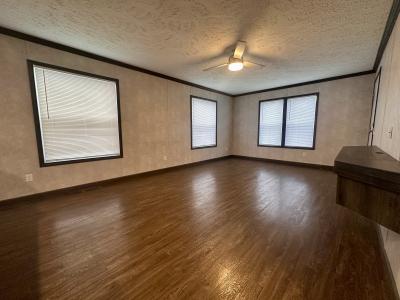 Photo 4 of 8 of home located at 219 Braeburn Dr Muskegon, MI 49442