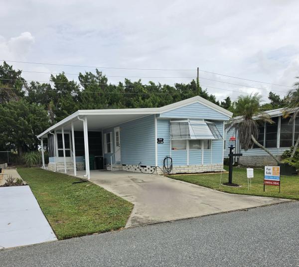 Photo 1 of 2 of home located at 7247 Harbor View Drive Lot 290 Leesburg, FL 34788