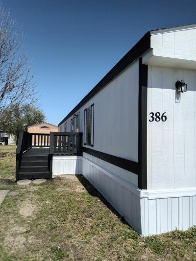 Mobile Home at 14900 Lasater Road #386 Dallas, TX 75253
