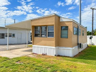 Mobile Home at 2245 New Tampa Hwy, Lot 24 Lakeland, FL 33815