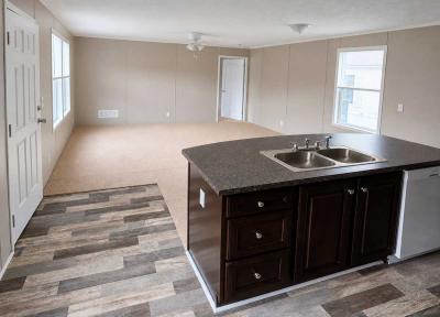 Photo 5 of 8 of home located at 77 Pinewood Chillicothe, IL 61523