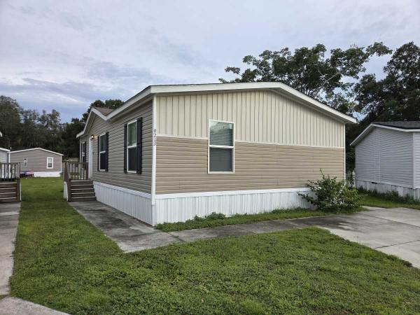Photo 1 of 2 of home located at 9713 Linda Pl Tampa, FL 33610