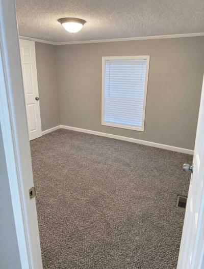 Photo 5 of 11 of home located at 24768 Cherokee South Flat Rock, MI 48134