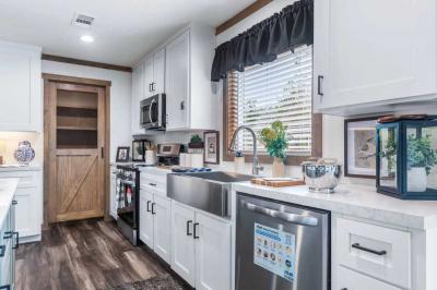 Photo 5 of 16 of home located at 1800 Oak Grove Road E ● 270 ● Burleson, TX 76028