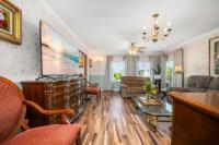 1970 HOMETTE Manufactured Home