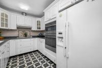 1970 HOMETTE Manufactured Home