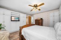 1970 HOMETTE Manufactured Home
