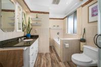 1970 HOMETTE Manufactured Home
